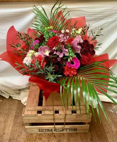 Romance hand tied in water